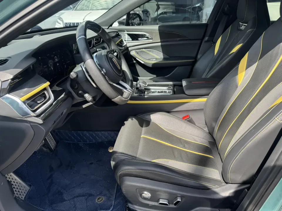 Hongqi H6 2.0T Ultimate Edition 2023 — миниатюра 4
