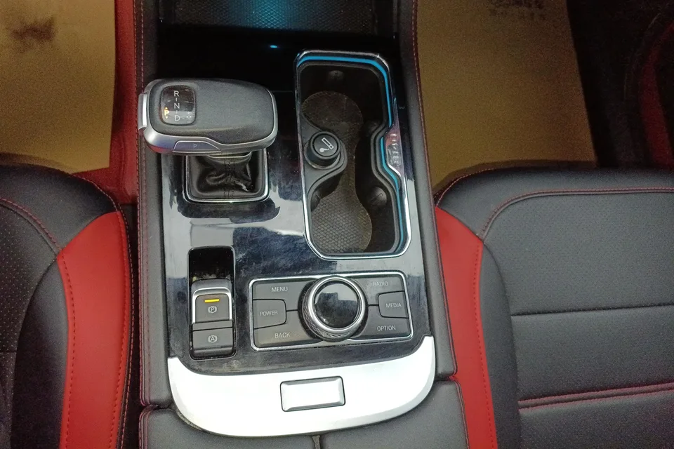 BAIC Beijing Off-road BJ40 Beijing Off-road BJ40 2023 2.0T Automatic 4WD City Hunter Edition Knight Edition 2023 — миниатюра 4