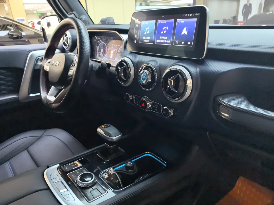 BAIC Beijing Off-road BJ40 2.0D Automatic 4WD Blade Hero Edition Knight Edition 2022 — миниатюра 3