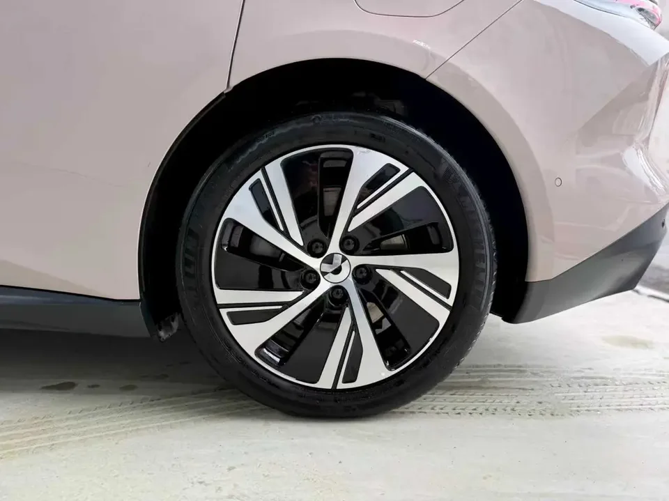 NIO ET5 ET5 2024 model 75kWh 2024 — thumbnail 3