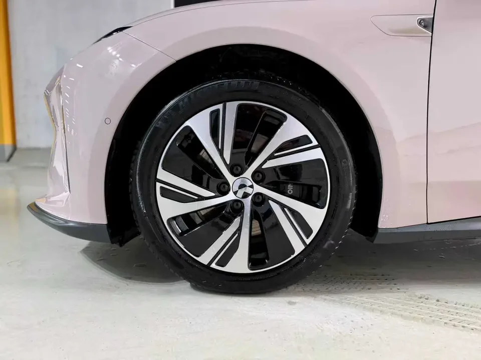 NIO ET5 ET5 2024 model 75kWh 2024 — thumbnail 5