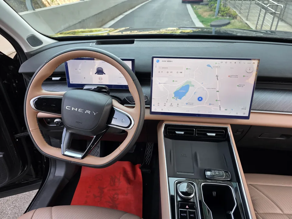 Chery Tiggo 8L 2.0T Automatic Premium Edition 2025 — миниатюра 4