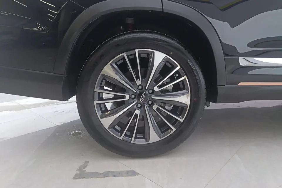 Chery Tiggo 8 Pro Tiggo 8 PRO 2024 Champion Edition 390T 4WD Peak Edition 5-seater 2024 — миниатюра 2