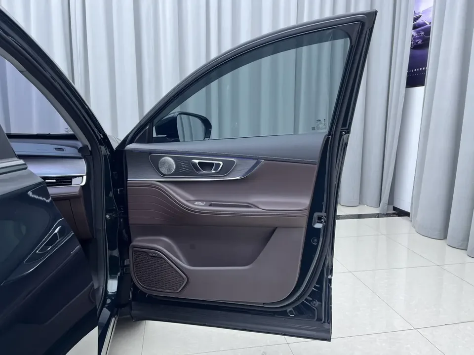 Chery Tiggo 8 Pro Tiggo 8 PRO 2024 Champion Edition 290T Two-wheel drive peak version 7 seats 2023 — миниатюра 5