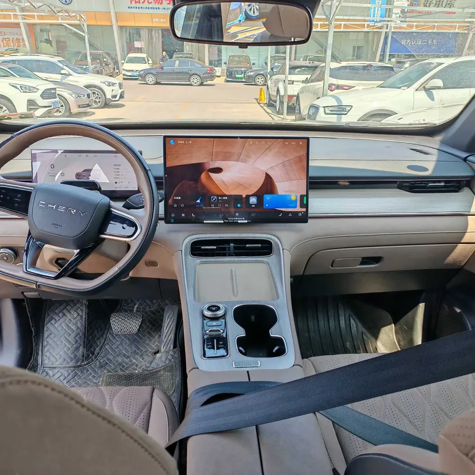Chery Tiggo 8 PLUS Tiggo 8 PLUS 2025 Kunpeng 290TGDI DCT Premium 5-seater 2024 — миниатюра 2