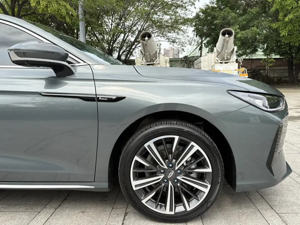 Chery Arrizo 8 PRO 290TGDI DCT Luxury Edition 2025 — миниатюра 4