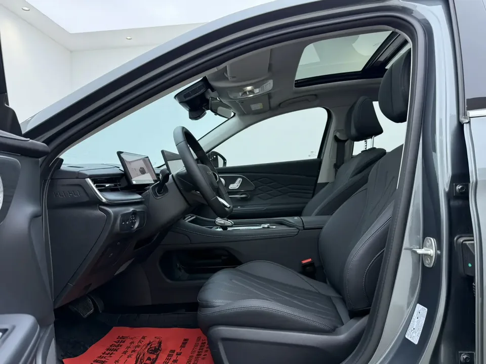 Chery Arrizo 8 PRO 290TGDI DCT Comfort Edition 2025 — миниатюра 4