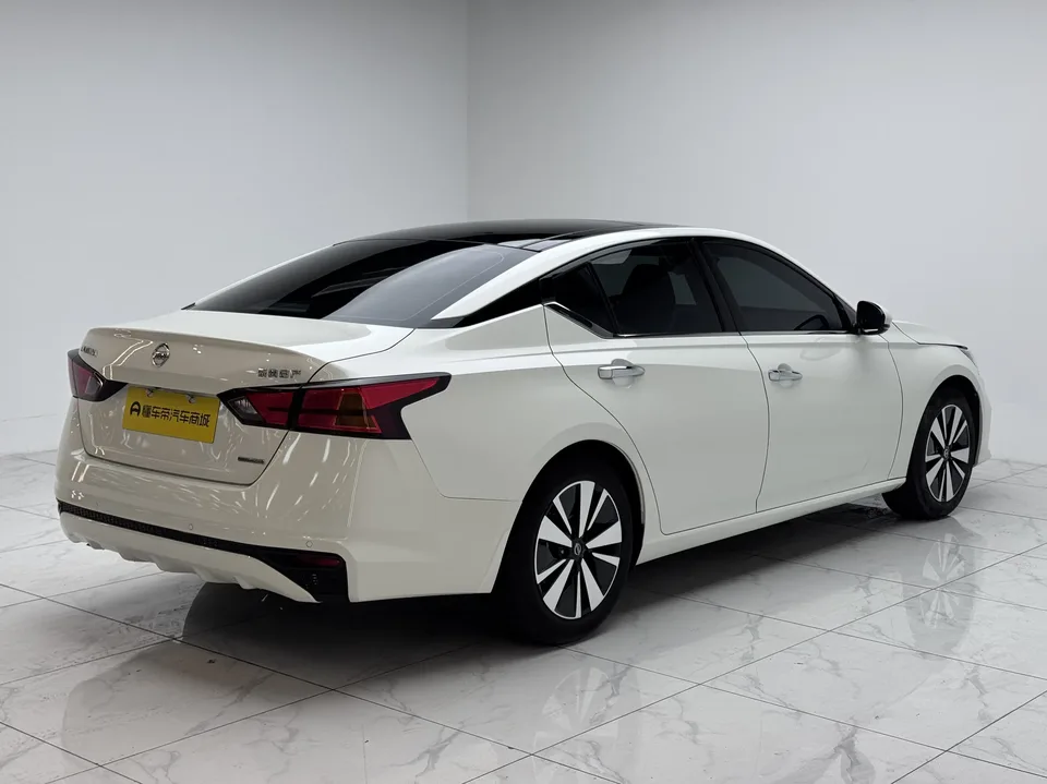 Nissan Altima Teana 2021 2.0L XL Comfort Edition 2023 — миниатюра 2