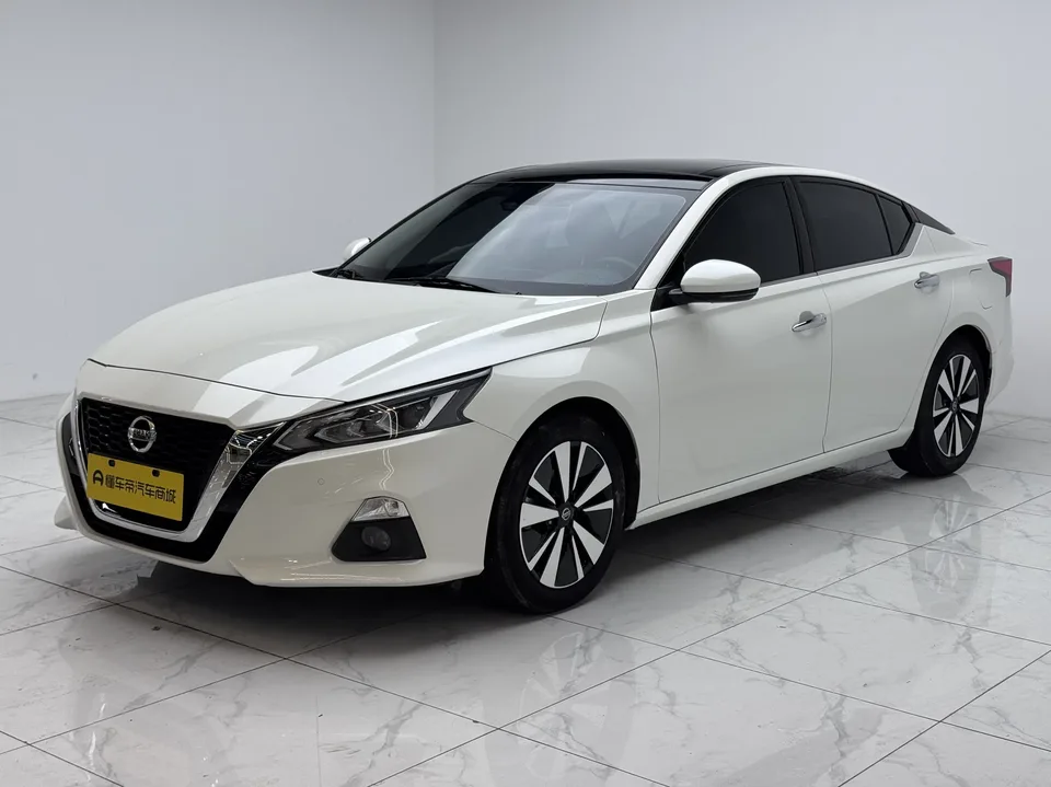 Nissan Altima Teana 2021 2.0L XL Comfort Edition 2023 — фото 1, купить с доставкой в Москву