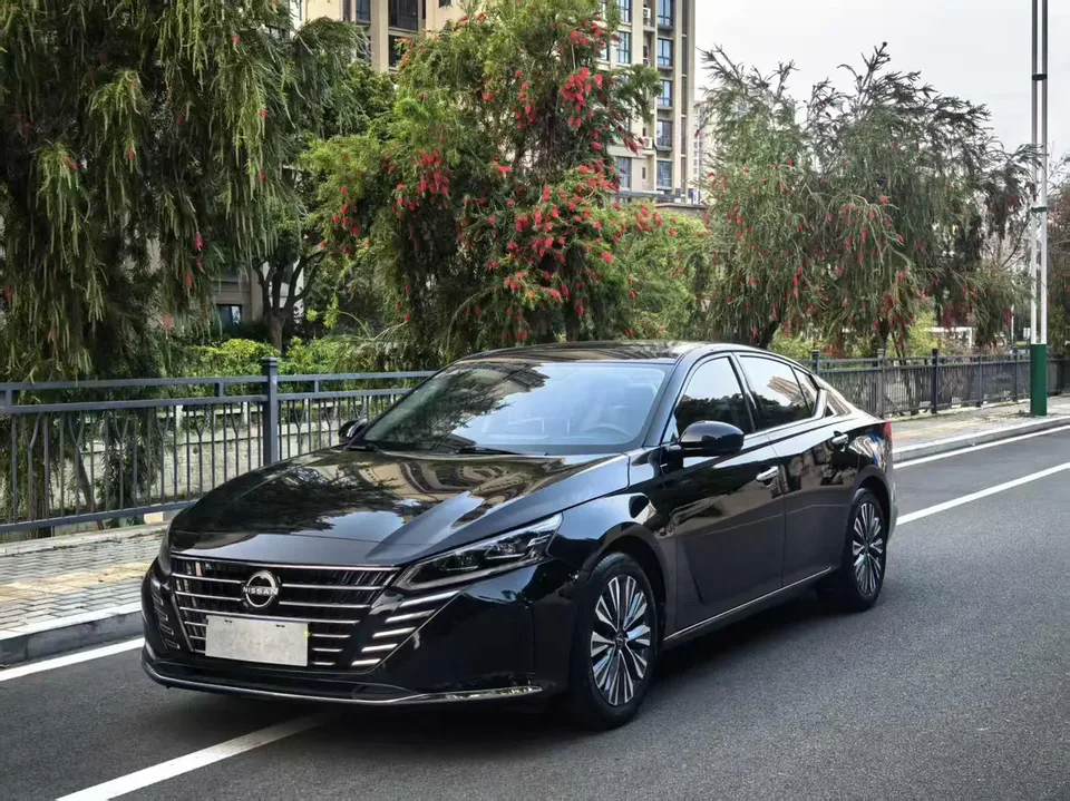 Nissan Altima Teana 2.0L XL-TLS Enjoy Edition 2023 — фото 1, купить с доставкой в Москву