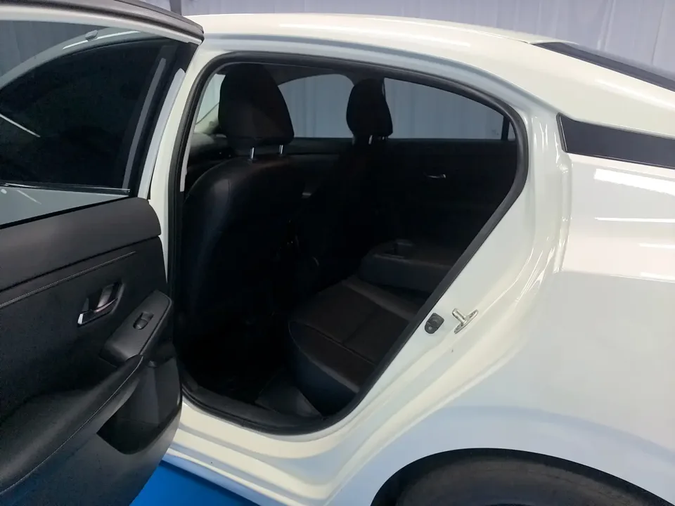 Nissan Sylphy 2021 Sylphy 1.6L XL CVT Enjoy Edition 2022 — миниатюра 5