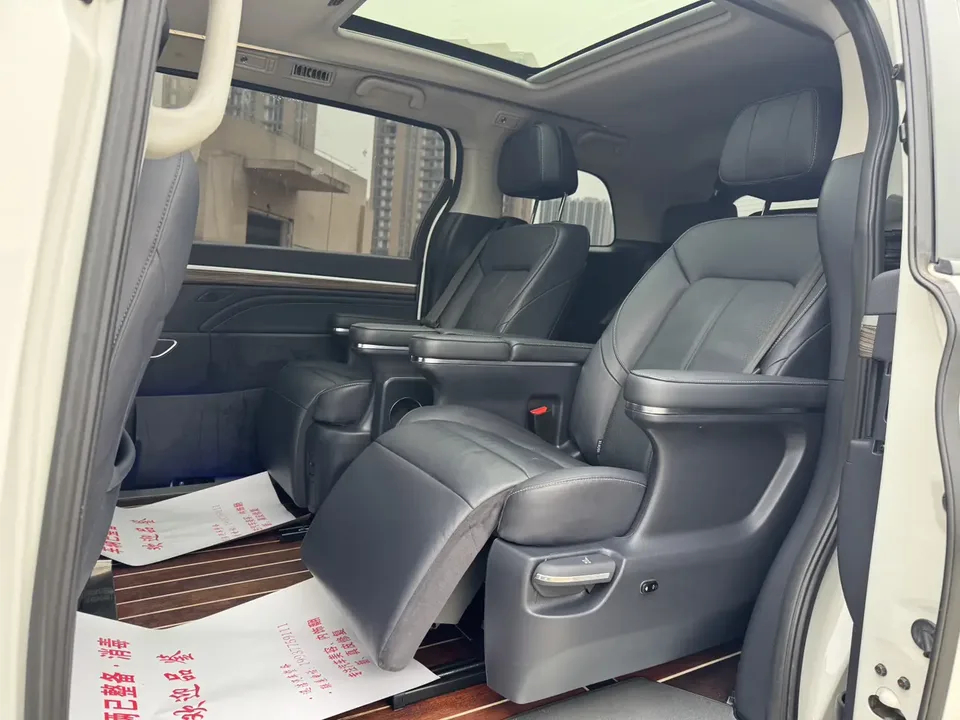 GAC Trumpchi M8 Trumpchi M8 2021 Trumpchi M8 2021 Lead Show Series 390T Extreme Edition 2022 — thumbnail 3