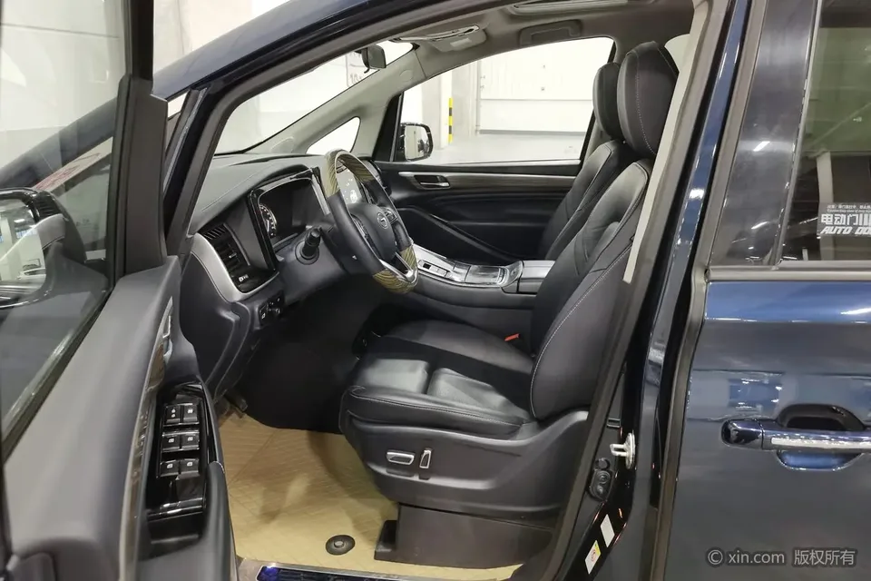 GAC Trumpchi M8 Trumpchi M8 2023 Lingxiu Series 390T Exclusive Edition 2023 — миниатюра 4