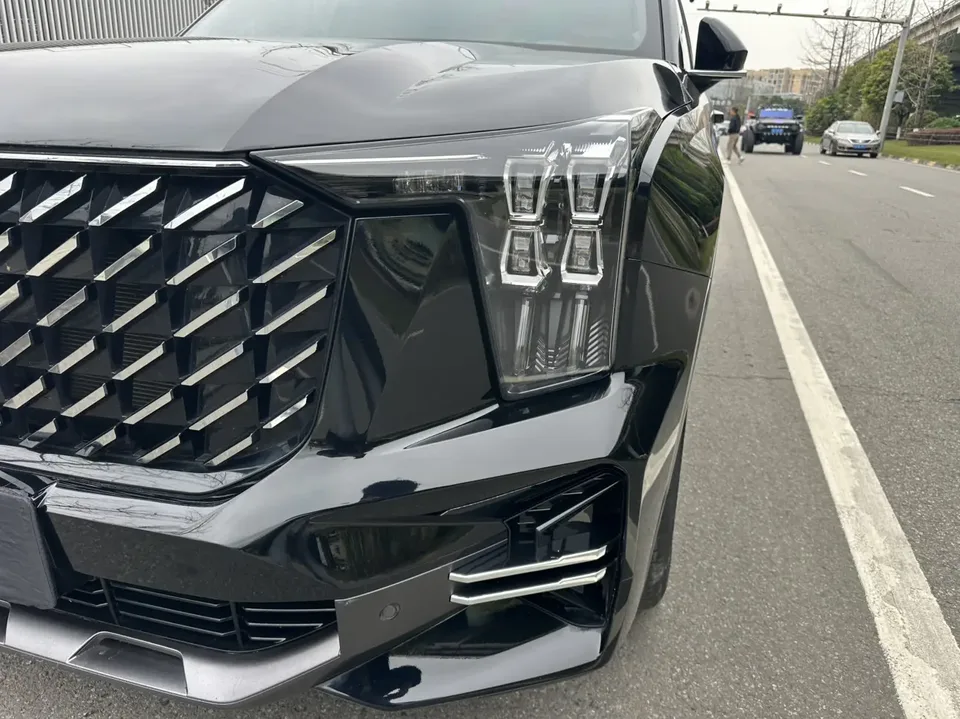 GAC Trumpchi GS8 Trumpchi GS8 2022 Pilot Series 2.0TGDI 4WD Luxury Smart Edition 7 Seaters 2022 — миниатюра 3