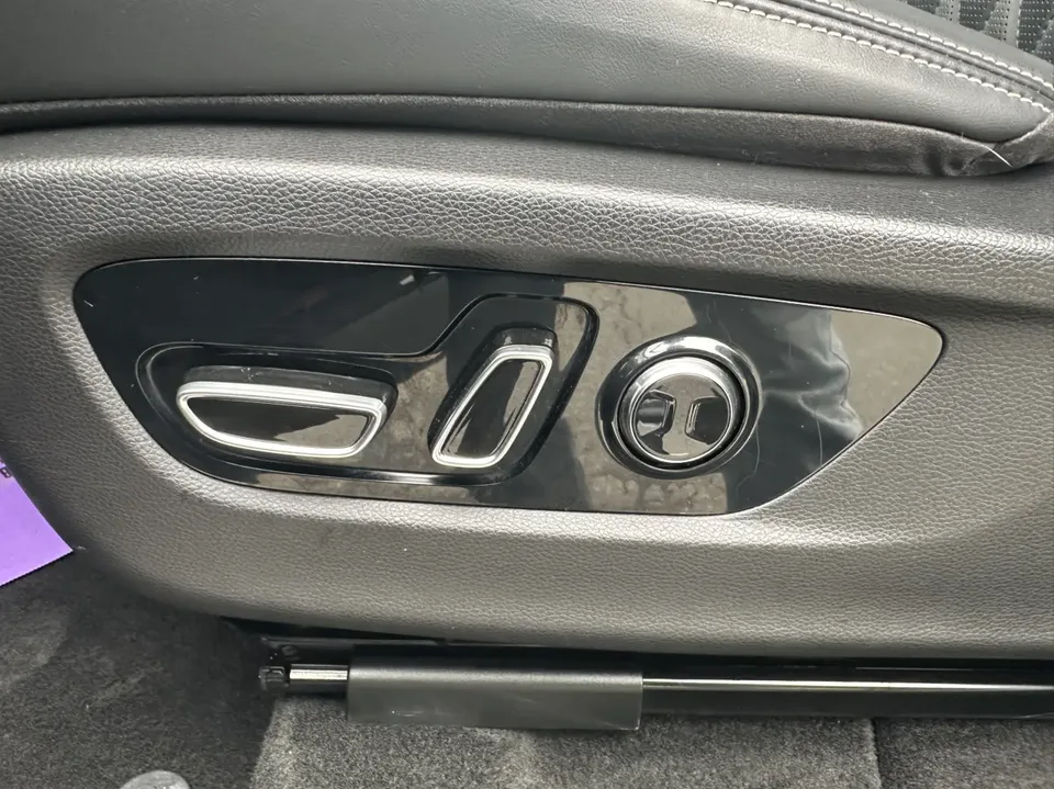 GAC Trumpchi GS8 Trumpchi GS8 2022 Pilot Series 2.0TGDI 4WD Luxury Smart Edition 7 Seaters 2022 — миниатюра 4