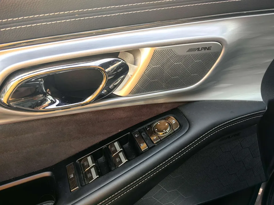 GAC Trumpchi GS8 Dual Engine Series 2.0TM Hybrid 4WD Flagship Edition 6 Seaters 2022 — thumbnail 4
