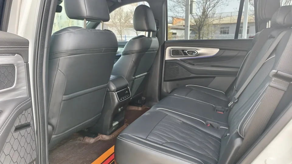 GAC Trumpchi GS8 Trumpchi GS8 2022 Trumpchi GS8 2022 Pilot Series 2.0TGDI 2WD luxury smart connected version 7 seats 2023 — миниатюра 3