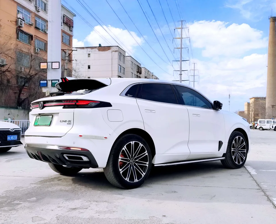 Changan UNI-K Blue Whale iDD 1.5T 130km Premium Type 2022 — миниатюра 2