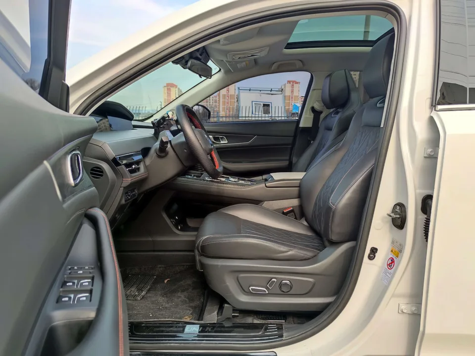 Changan UNI-K Blue Whale iDD 1.5T 130km Premium Type 2022 — миниатюра 4