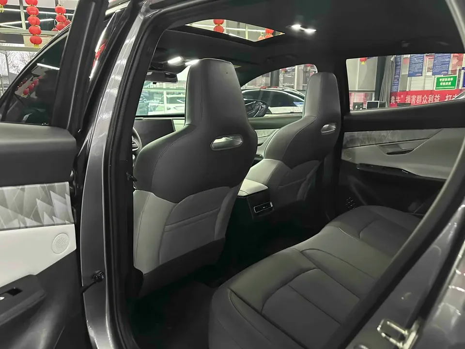 Changan UNI-T second generation 1.5T exclusive model 2023 — миниатюра 4