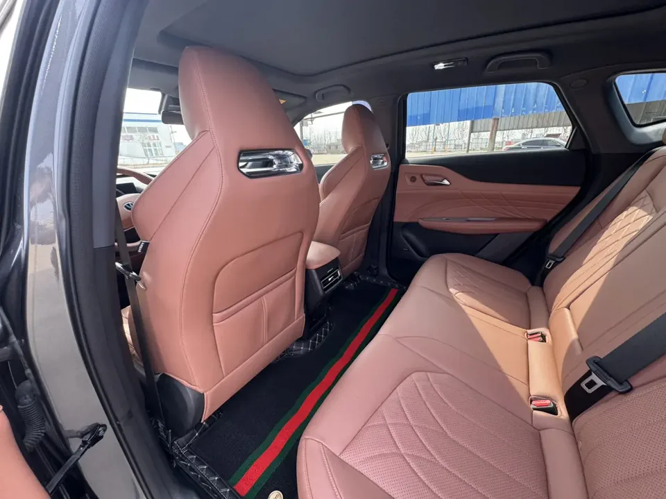Changan UNI-Z PHEV Blue Whale iDD 125KM Excellence Edition 2024 — миниатюра 3