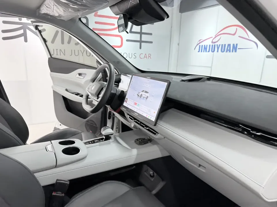 Changan Uni-Z Changan UNI-Z 2025 1.5T DCT Luxury Edition 2025 — миниатюра 3