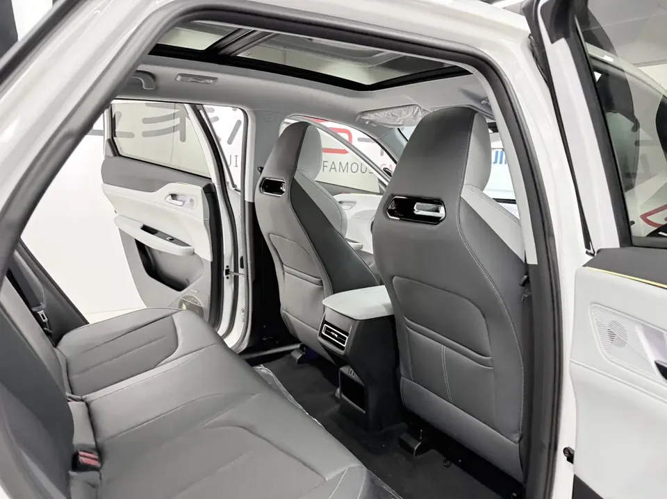 Changan Uni-Z Changan UNI-Z 2025 1.5T DCT Luxury Edition 2025 — миниатюра 5