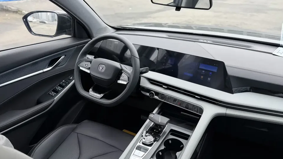 Changan CS75PLUS CS75 PLUS 2024 third generation champion version 1.5T automatic intelligent driving dynamic navigation model 2026 — thumbnail 3