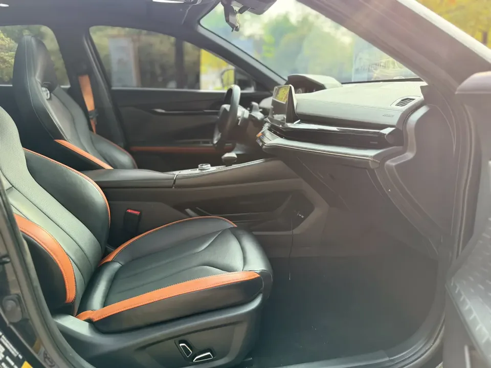 Changan UNI-V 1.5T Premium Edition 2024 — миниатюра 3