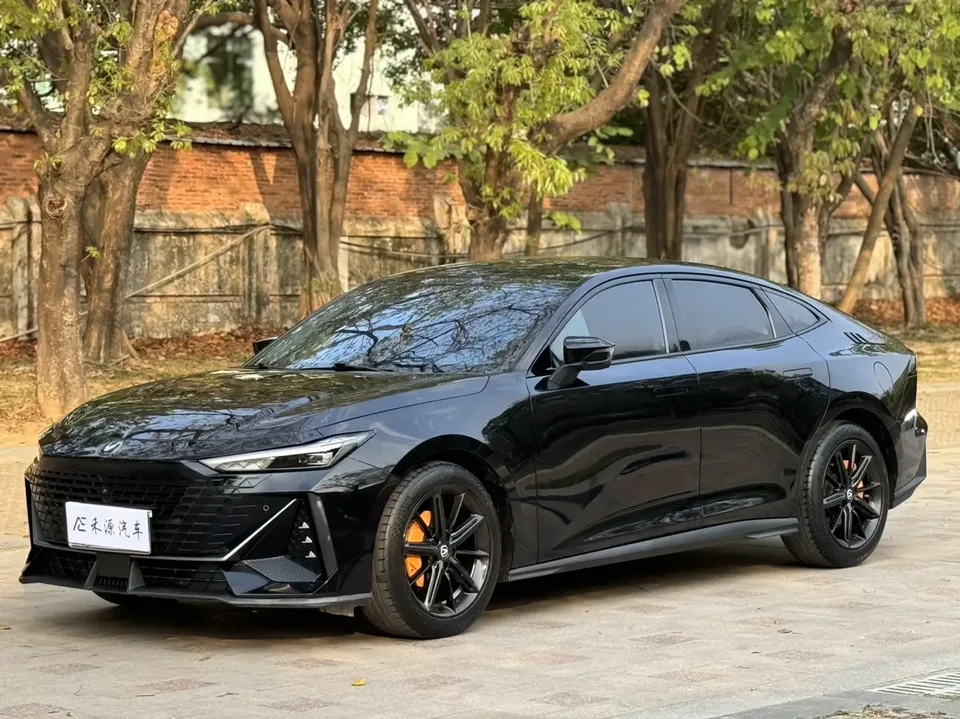 Changan UNI-V 2024