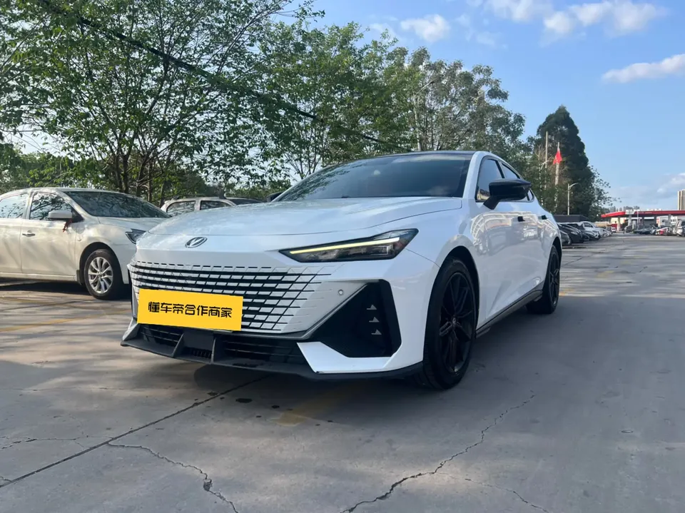 Changan UNI-V 2022
