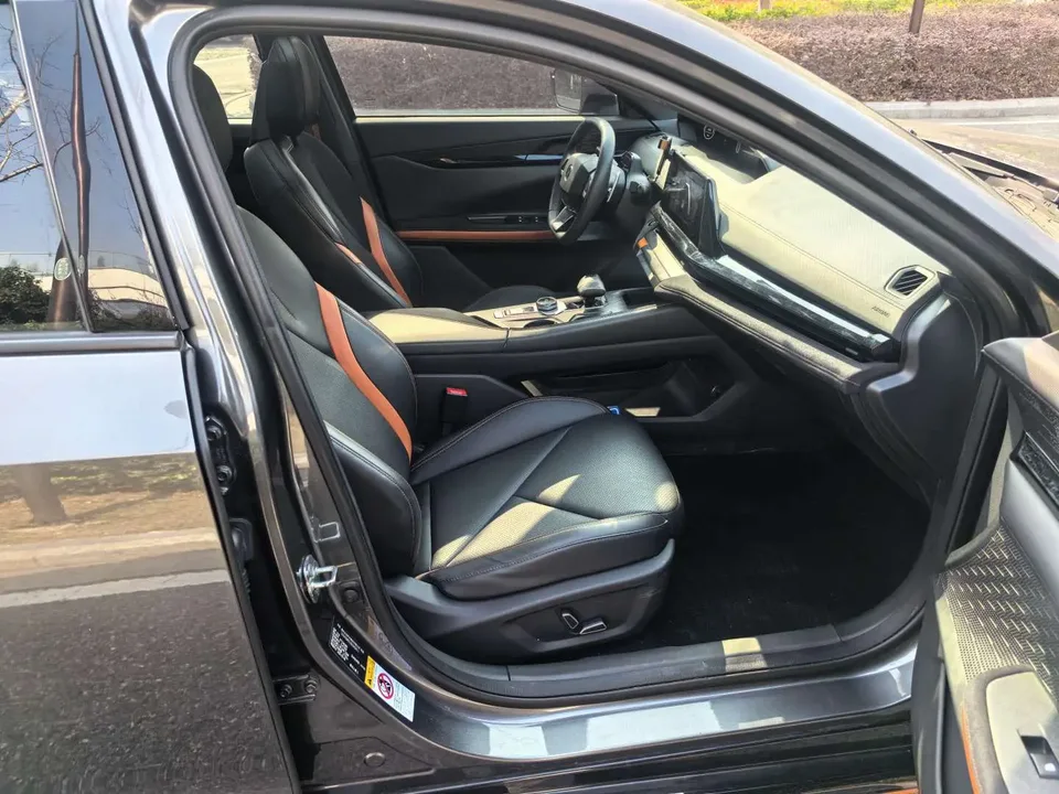 Changan UNI-V 1.5T Sports Edition 2022 — миниатюра 4