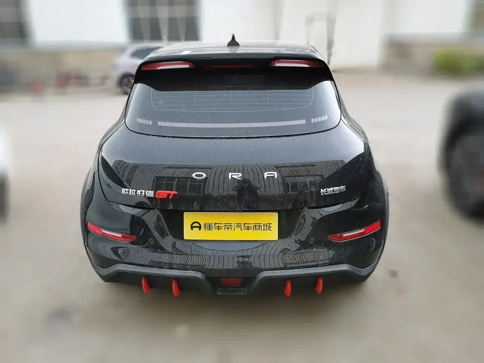 ORA Euler Good Cat GT Mulan Edition 401km luxury model 2024 — миниатюра 5