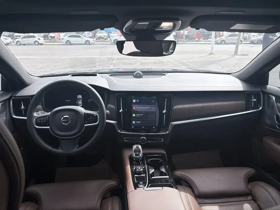 Volvo S90 plug-in hybrid Volvo S90 PHEV 2024 T8 4WD Long Range Zhiya Deluxe Edition 2024 — thumbnail 5