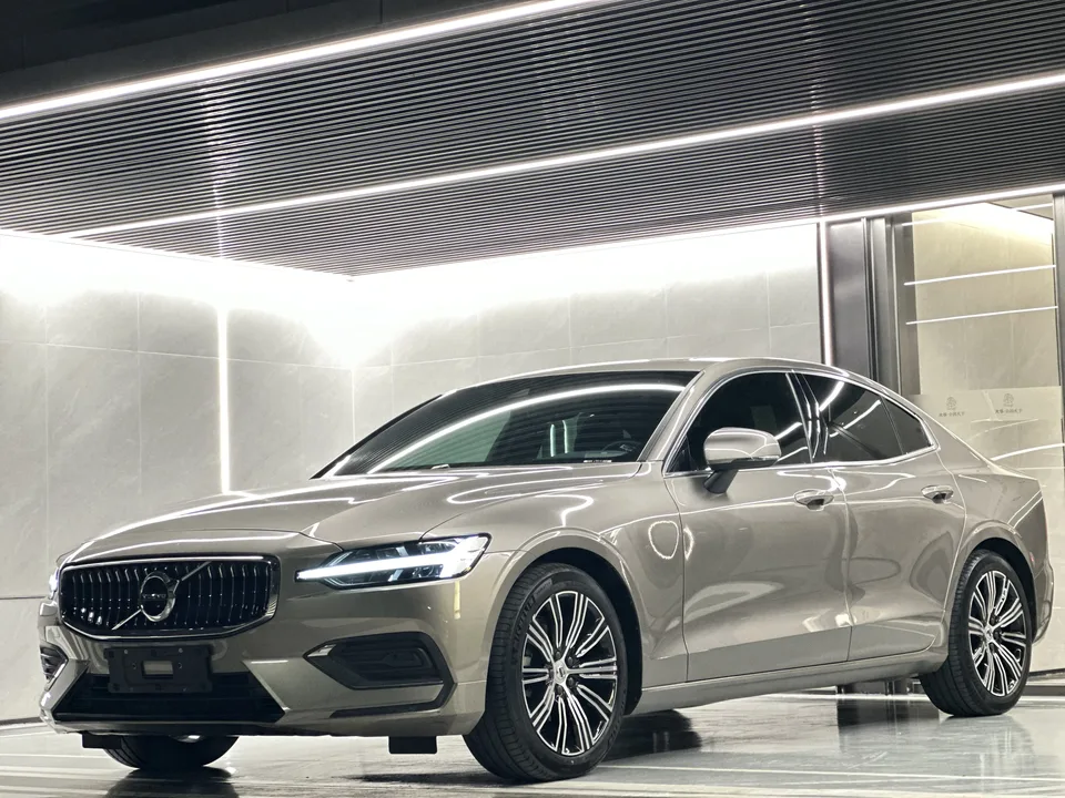 Volvo S60 2022