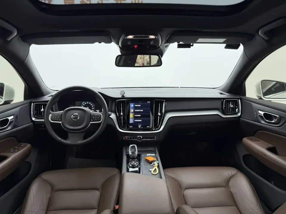 Volvo S60 2022