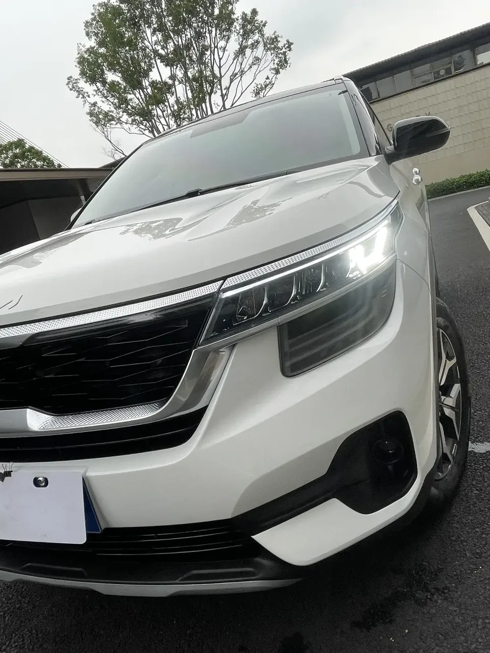 Kia Run proudly AOPAO 1.5L CVT Trend Edition 2023 — миниатюра 3