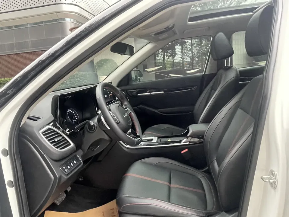 Kia Run proudly AOPAO 1.5L CVT Trend Edition 2023 — миниатюра 4