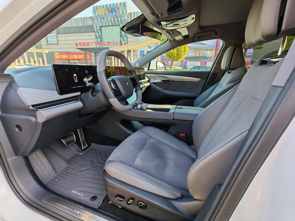 Voyah Passion PHEV Lantu Chasing Light PHEV 2024 ultra-long range four-wheel drive executive version 2025 — миниатюра 5