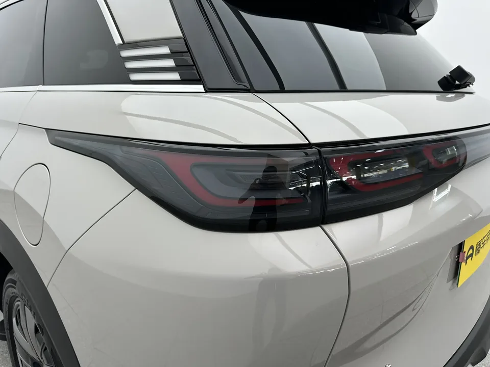 BYD Sea Lion 07DM DM-i 150KM Pilot+ Edition 2025 — миниатюра 4