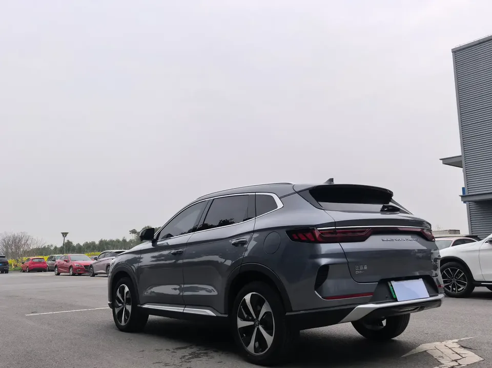 BYD Song PLUS DM DM-i 51KM 2WD Premium Edition 2024 — миниатюра 4