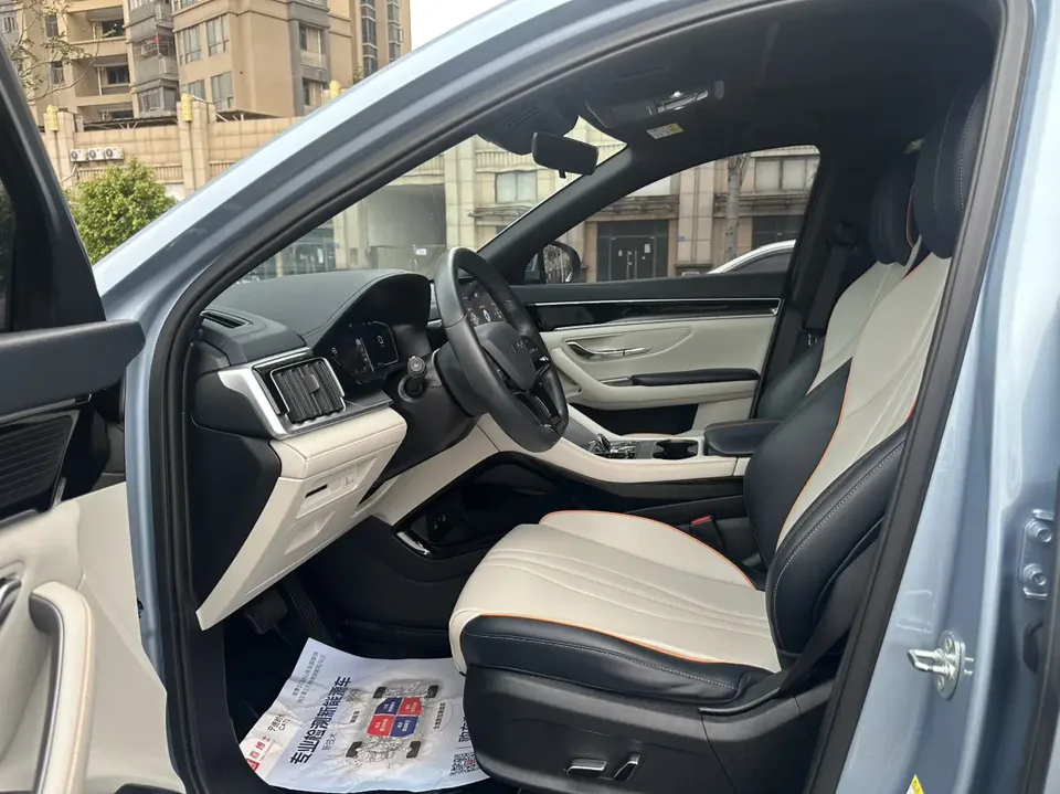 BYD Song PLUS DM DM-i Champion Edition 110KM Flagship Model 2024 — миниатюра 3