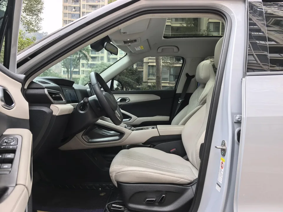 BYD Yuan Up 401KM Beyond Edition 2024 — миниатюра 4