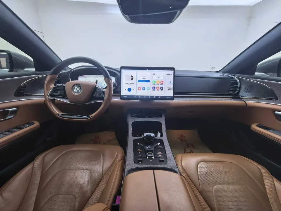 BYD Han DM DM-i 121KM Premium Edition 2022 — миниатюра 3