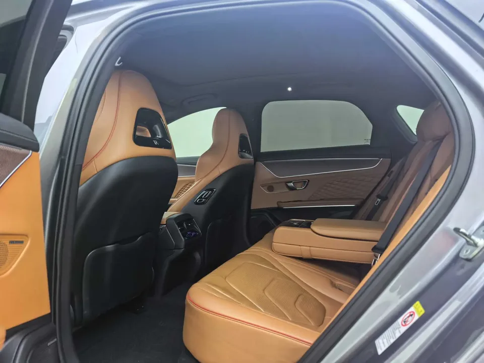 BYD Han DM DM-i 121KM Premium Edition 2022 — миниатюра 5