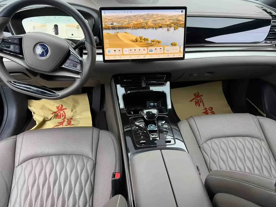 BYD Han DM Chinese DM 2024 DM-i Honor Edition 121KM Elite 2024 — thumbnail 3