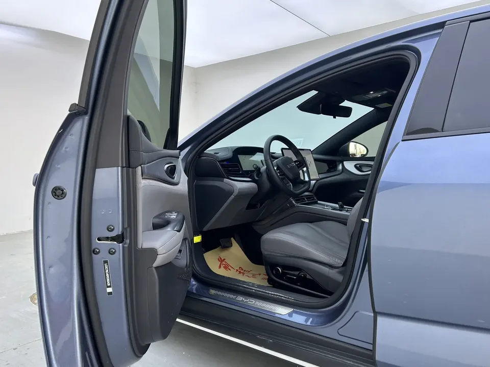 BYD Seal 07DM Intelligent Driving Edition DM-i 125KM Luxury Model 2025 — миниатюра 2