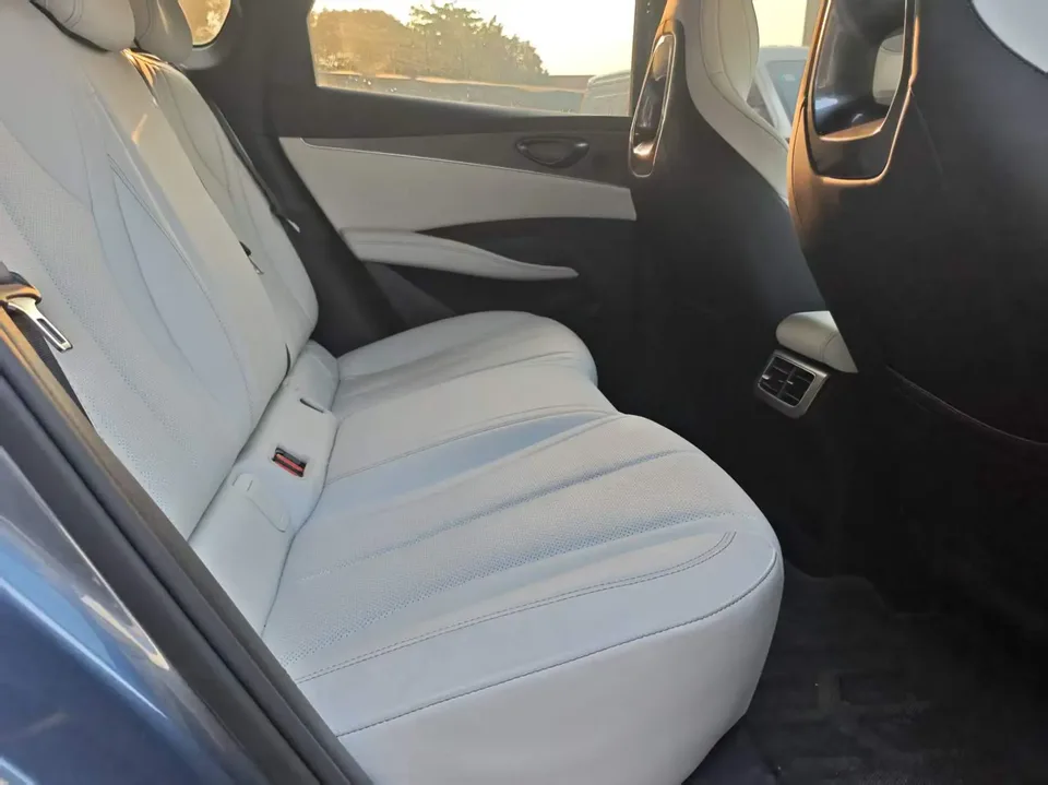 BYD Seal 06DM DM-i 80KM Luxury 2024 — миниатюра 2