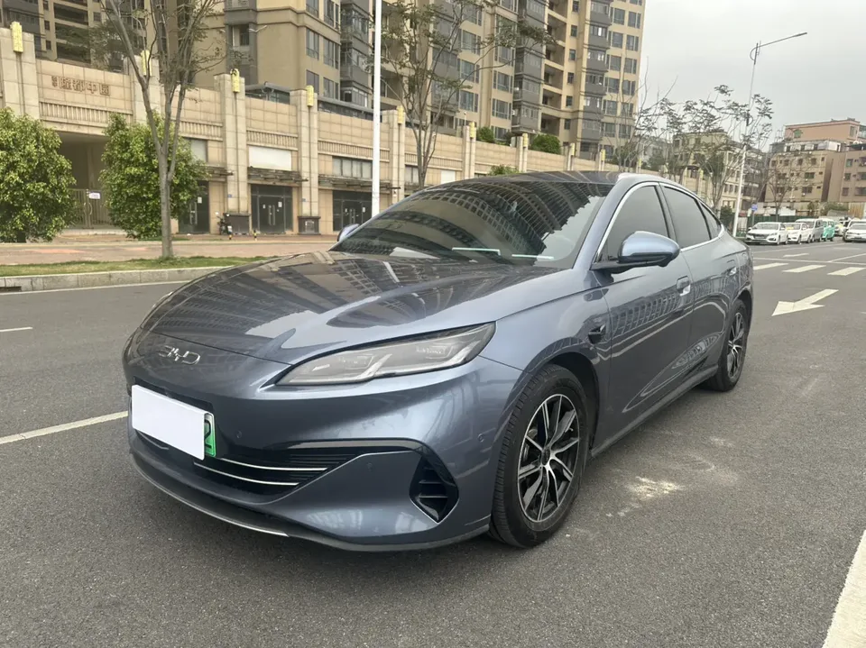 BYD Seal 06DM 2025