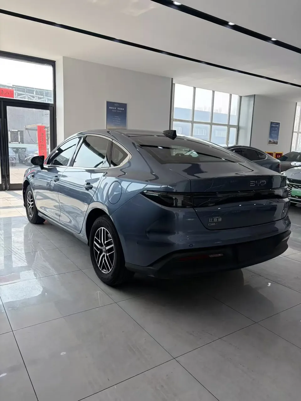 BYD Seal 05DM Intelligent Driving Edition DM-i 120KM Flagship Model 2025 — миниатюра 4